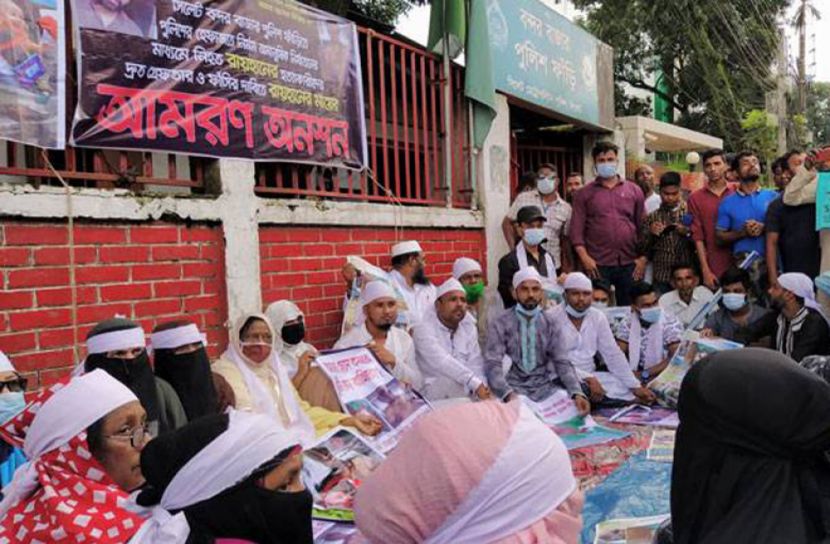 রায়হানের মা'র অনশন ভাঙালেন সিসিক মেয়র আরিফ
