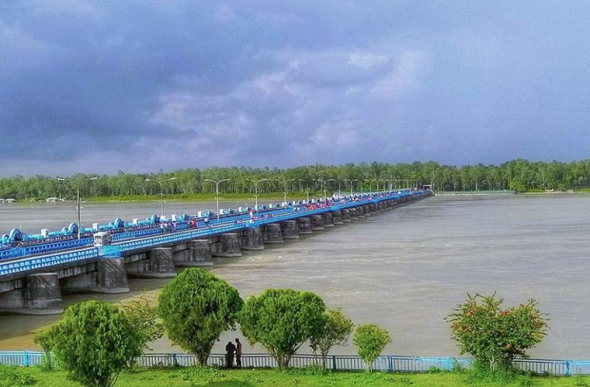 সড়ক দুর্ঘটনায় লাশ হয়ে বাড়ি ফিরলো ৩ বন্ধু