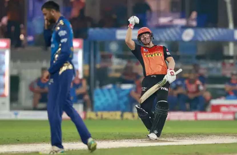 মুম্বাইকে হারিয়ে প্লে-অফে হায়দরাবাদ