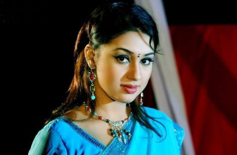 অবশেষে নিরবের সঙ্গে ফিরলেন ঢালিউড কুইন অপু