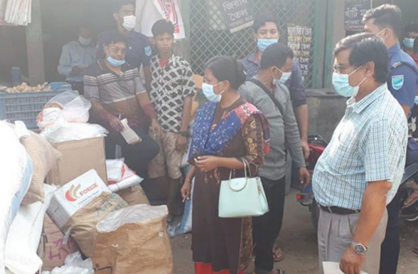 বোয়ালমারীতে ভ্রাম্যমাণ আদালতে ৩৩ হাজার টাকা জরিমানা