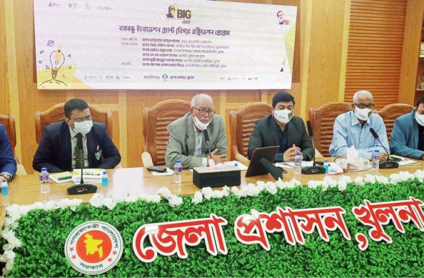 'চাকরির পিছনে না ছুটে উদ্যোক্তা হতে হবে'