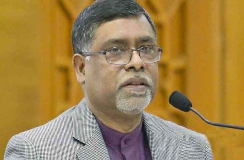 ১৮ বছরের কম বয়সীদের ভ্যাকসিন নয় : স্বাস্থ্যমন্ত্রী