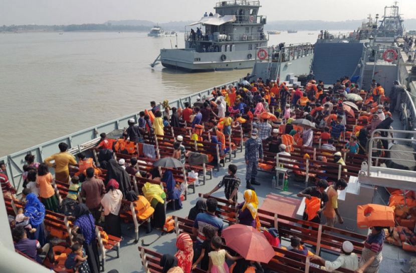 ভাসানচরের পথে আরও ১৭৭২ রোহিঙ্গা