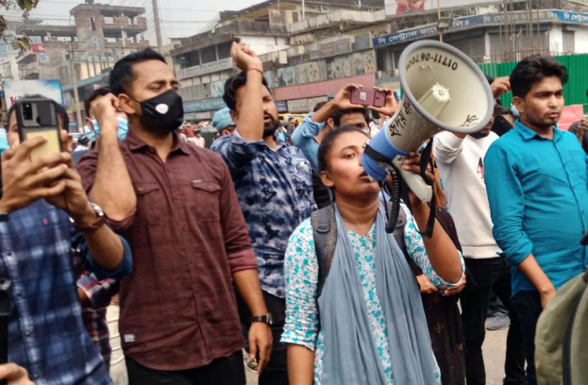 তিন দিনের আলটিমেটাম দিয়ে আন্দোলন স্থগিত