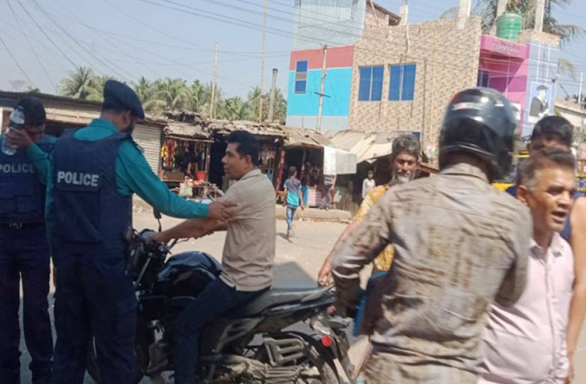 খুলনায় ইশরাকের পথে বাধার অভিযোগ