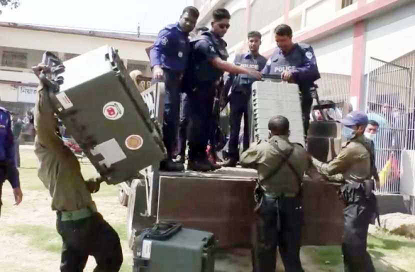 ব্রাহ্মণবাড়িয়ায় প্রতিটি ভোটকেন্দ্রে পৌঁছেছে নির্বাচনী সরঞ্জাম 