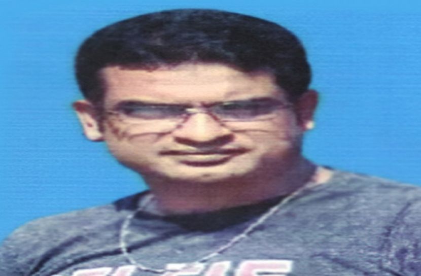 বিদেশ পাঠানো  নামে অর্থ  আত্মসাতের অভিযোগ