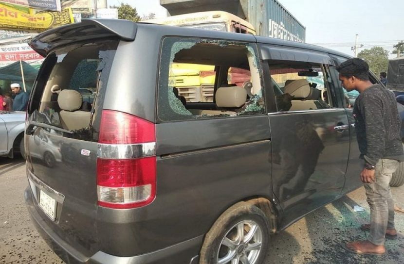 ব্রাহ্মণবাড়িয়া জেলা ছাত্রলীগের সভাপতির ওপর হামলা ও গাড়ি ভাঙচুর 