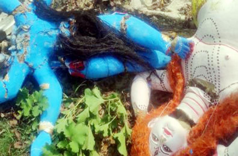 প্রতিমা ভাঙচুরের অভিযোগে থানায় মামলা