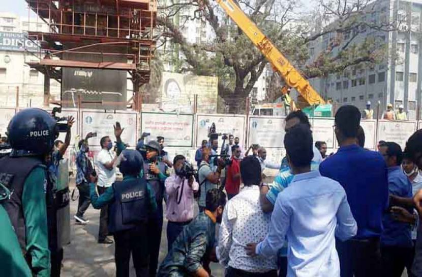 পুলিশের সঙ্গে ছাত্রদলের সংঘর্ষ, ৮ জন রিমান্ডে