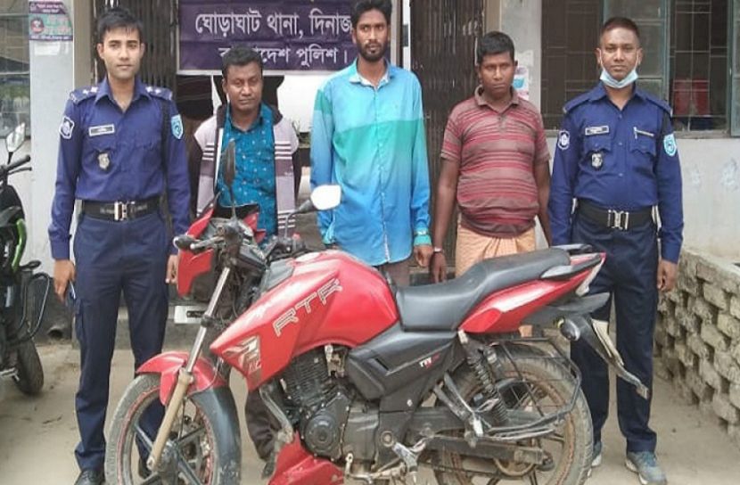 মোটরসাইকেল ছিনতাই, গ্রেফতার ৩