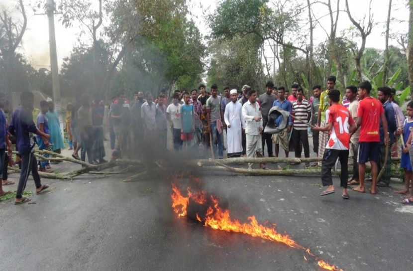 গোপালগঞ্জে বাসের ধাক্কায় যুবক নিহত, মহাসড়ক অবরোধ