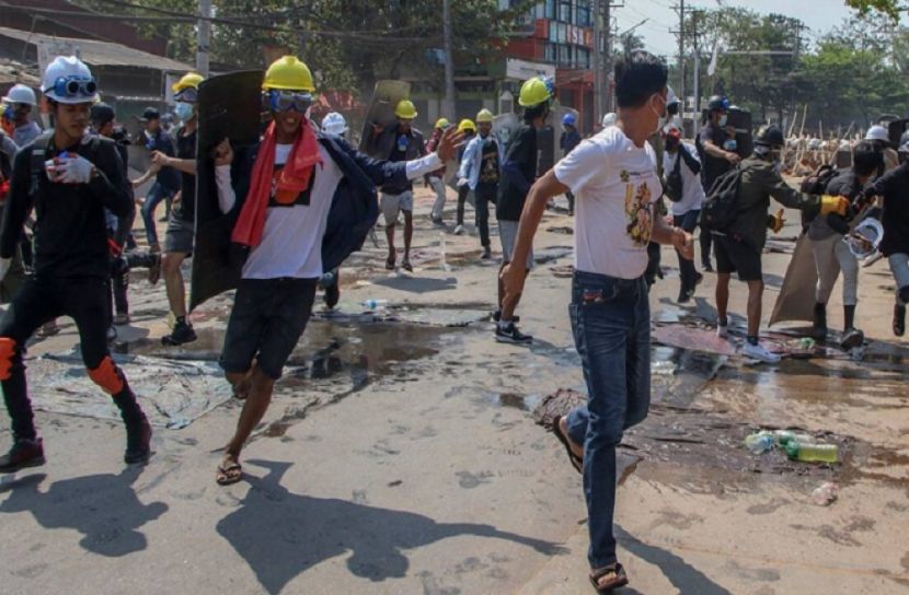 ব্রিটিশ নাগরিকদের দ্রুত মিয়ানমার ছাড়ার পরামর্শ