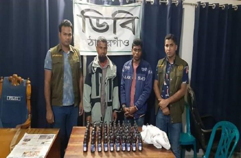 ৭০ বোতল ফেন্সিডিলসহ মাদক ব্যবসায়ি আটক 