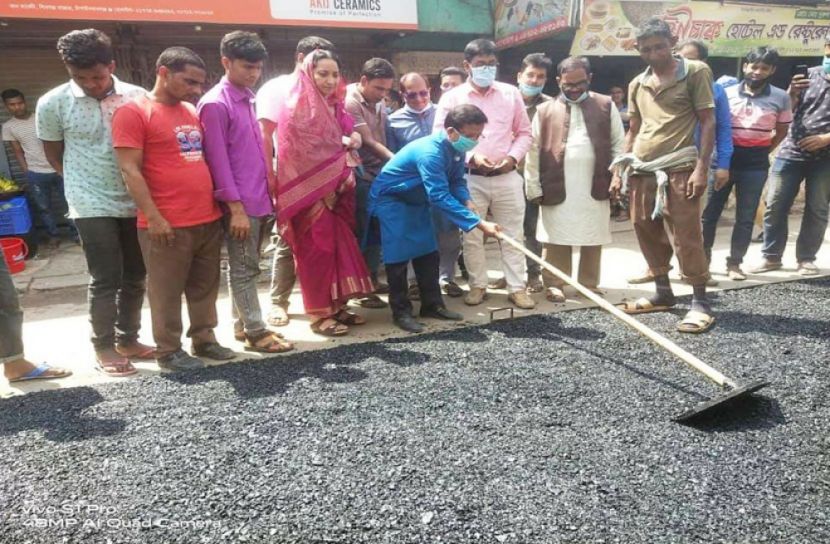 শিবগঞ্জে ৬ কোটি টাকা ব্যয়ে ১১ কি.মি. রাস্তার কাজ শুরু