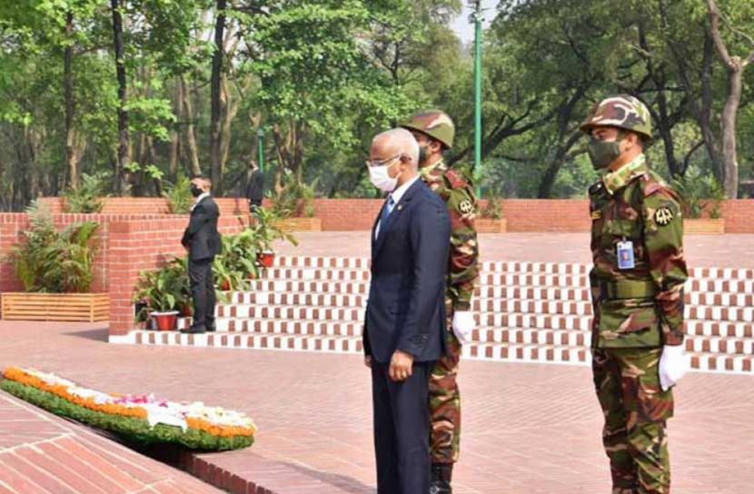 স্মৃতিসৌধে শ্রদ্ধা মালদ্বীপ প্রেসিডেন্টের