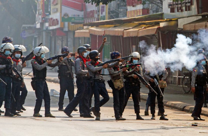 মিয়ানমারে নিরাপত্তা বাহিনীর গুলিতে নিহত ৯
