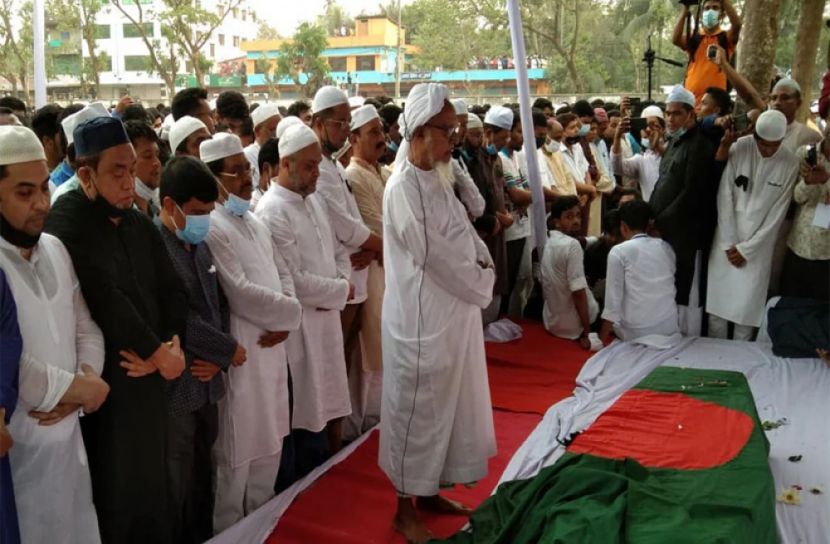 মানিকপুরে বাবা-মায়ের পাশে চিরনিদ্রায় মওদুদ