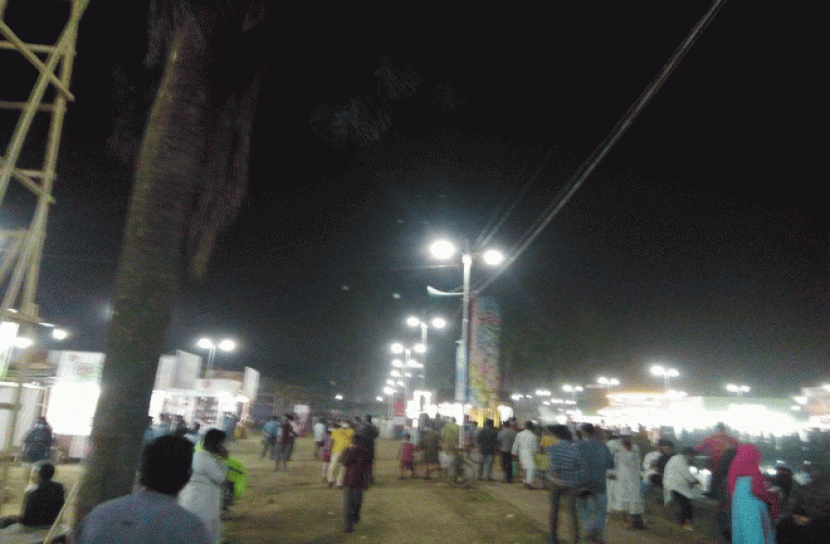 সকালে ঢিলেঢালা আর  বিকেলে উৎসবমুখর