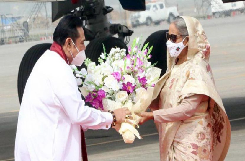 শেখ হাসিনা-মাহিন্দা রাজাপাকসে দ্বিপক্ষীয় বৈঠক চলছে
