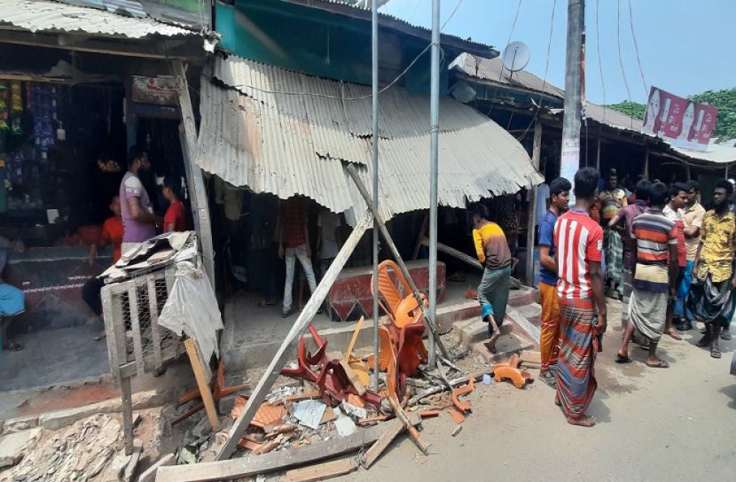 তজুমদ্দিনে দুই চেয়ারম্যান প্রার্থীর সমর্থকদের মধ্যে সংঘর্ষ, আহত ২৫