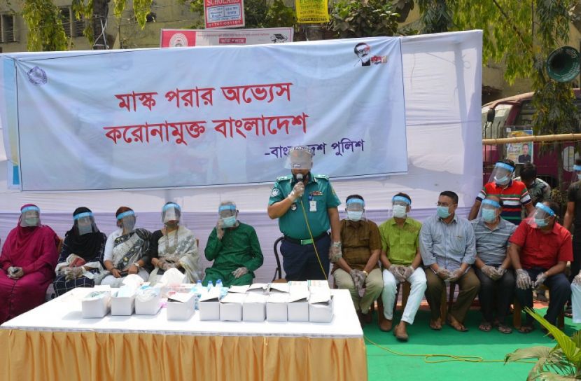 খুলনায় করোনা নিয়ে বিশেষ জনসচেতনতামূলক কার্যক্রম