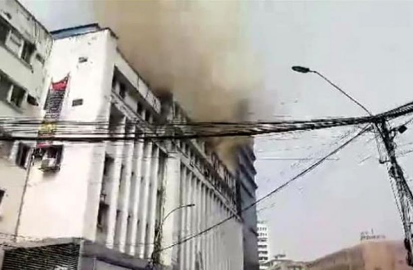 মতিঝিলে ভয়াবহ আগুন, নিয়ন্ত্রণে ১৩ ইউনিট