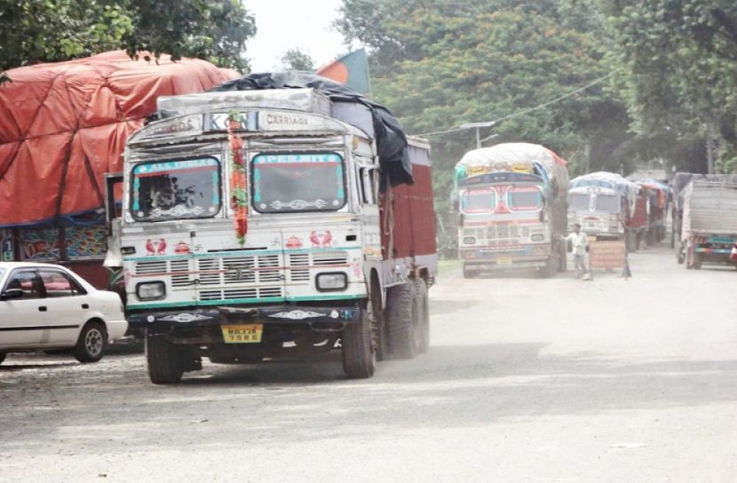 ১২ বছরের আমদানি রেকর্ড ভাঙল সোনামসজিদ বন্দর
