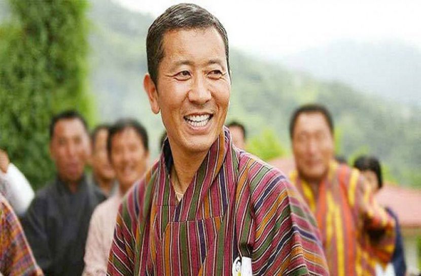 ভুটানের প্রধানমন্ত্রী লোটে শেরিং ঢাকায়
