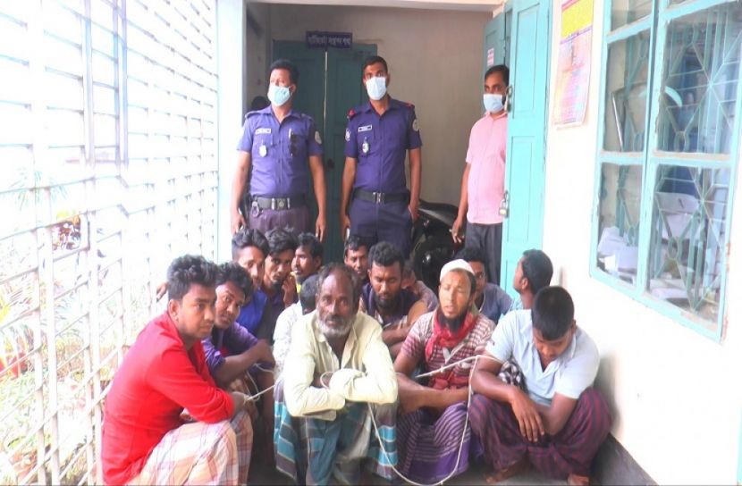 ভোলায় মাছ শিকারের দায়ে ২৮ জেলেকে জরিমান