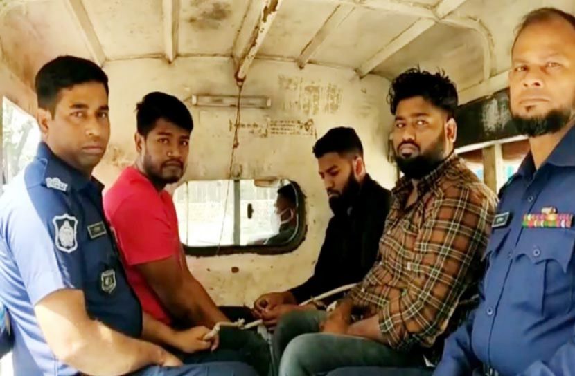 এসআই ও তার দুই সহযোগী অস্ত্র ও মাদকসহ গ্রেফতার