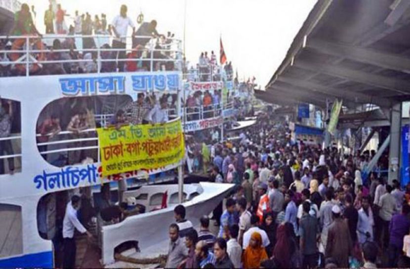 লকডাউনের খবরে সদরঘাট-গাবতলীতে মানুষের ভিড়