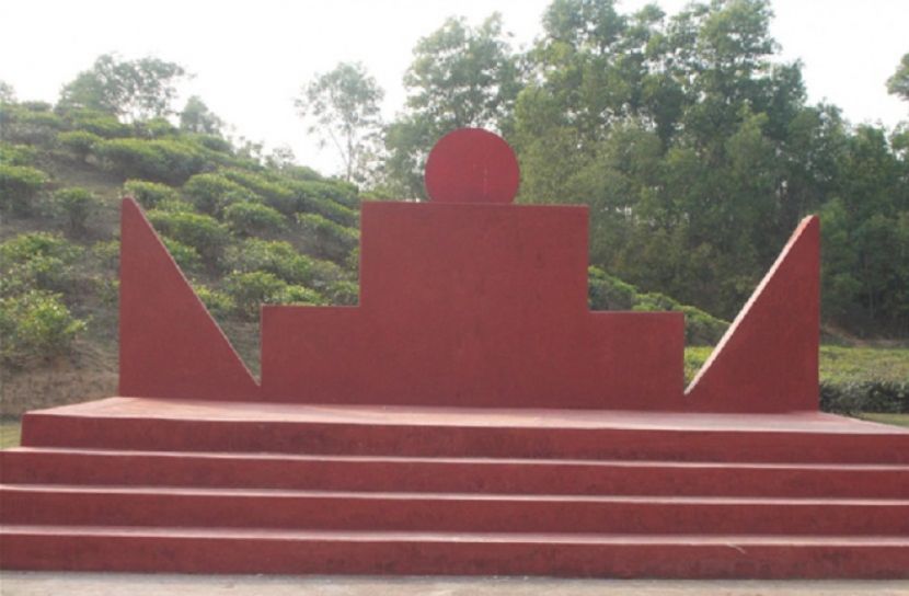 এক দিনে ৫৮ চা শ্রমিককে হত্যা করে পাকিস্তানিরা