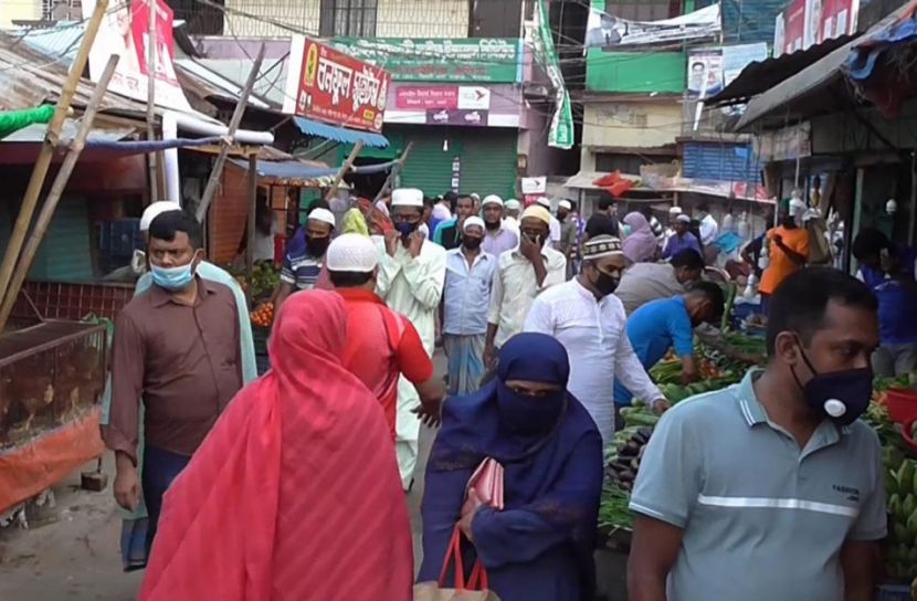 কার্যকর হচ্ছে না লকডাউন!