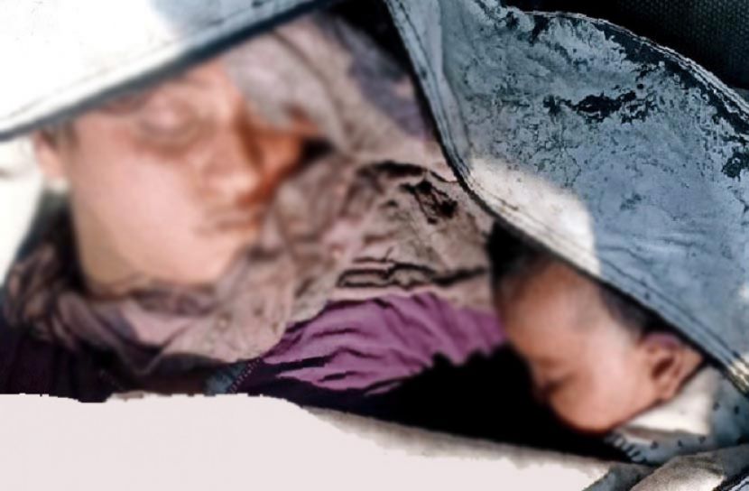 মৃত্যুও আলাদা করতে পারেনি মা-সন্তানকে