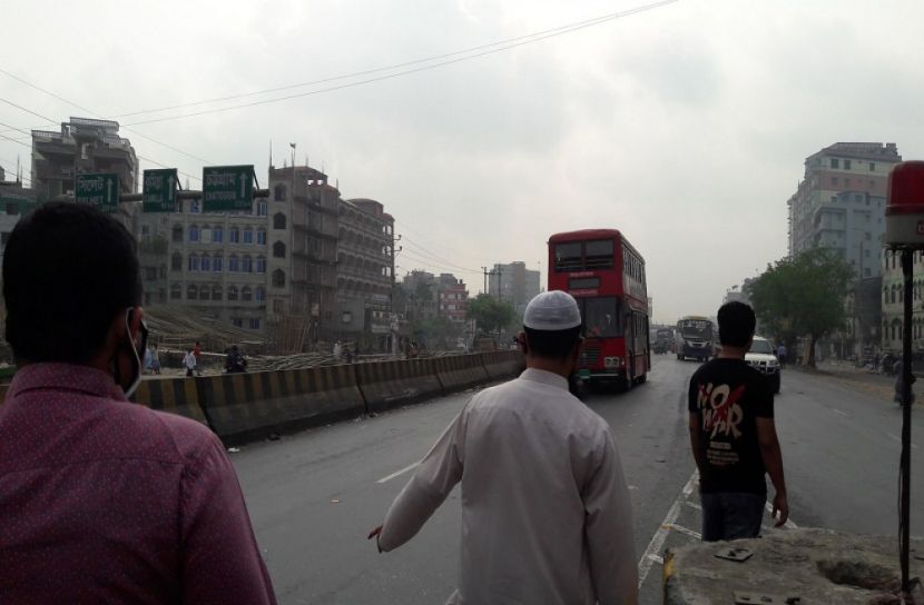 পথে পথে ভোগান্তি