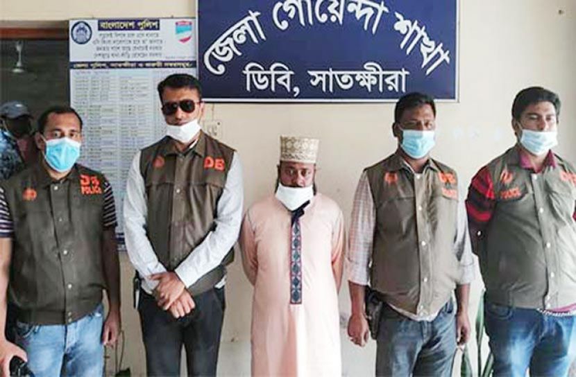 বিকৃত যৌনাচারের অপরাধে মাদ্রাসা শিক্ষক গ্রেফতার
