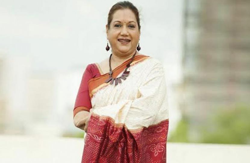 আইসিইউতে অভিনেত্রী কবরী