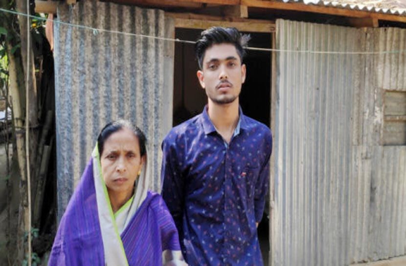 সুযোগ পেয়েও মেডিকেলে পড়া অনিশ্চিত অয়নের