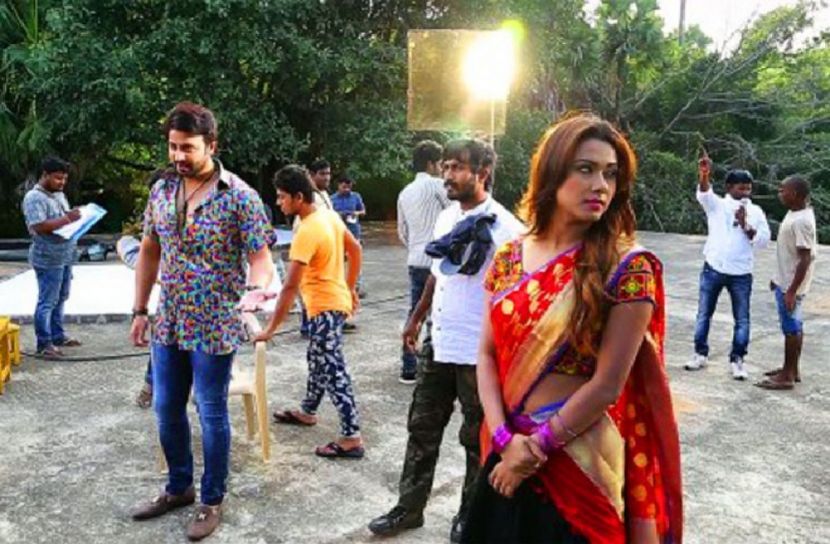 সর্বাত্মক লকডাউনে বন্ধ থাকবে সিনেমা হল ও শুটিং