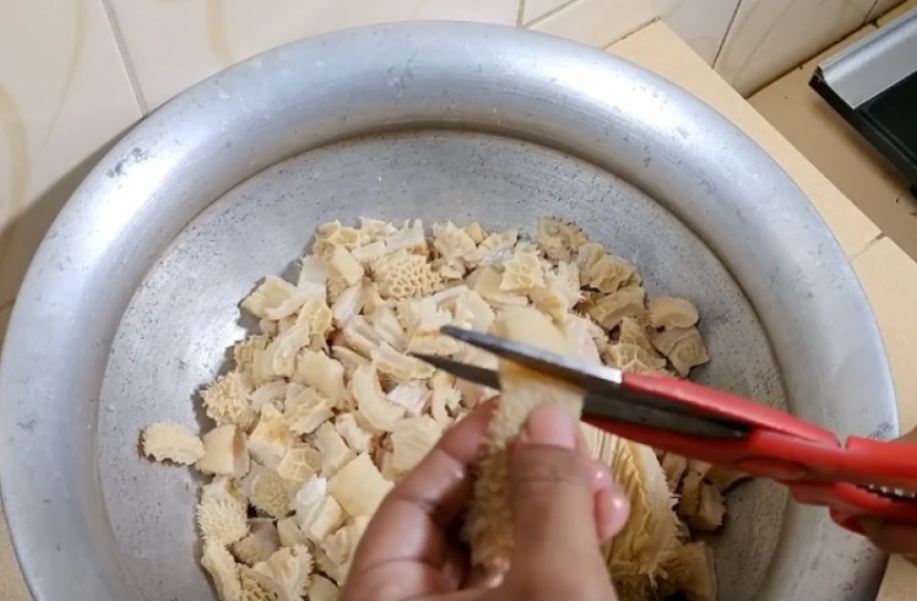 সহজেই পরিষ্কার করুন গরুর ভুঁড়ি