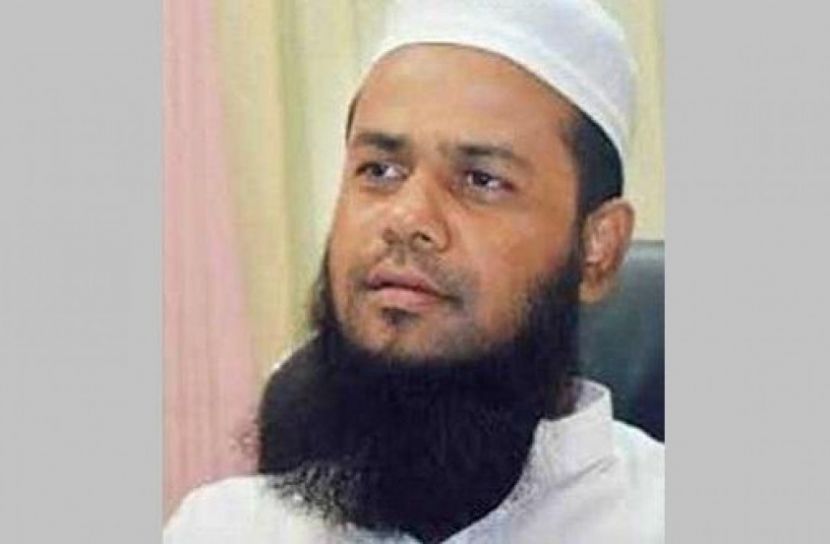 হেফাজত নেতা আজিজুল হককে ৭ দিনের রিমান্ডে