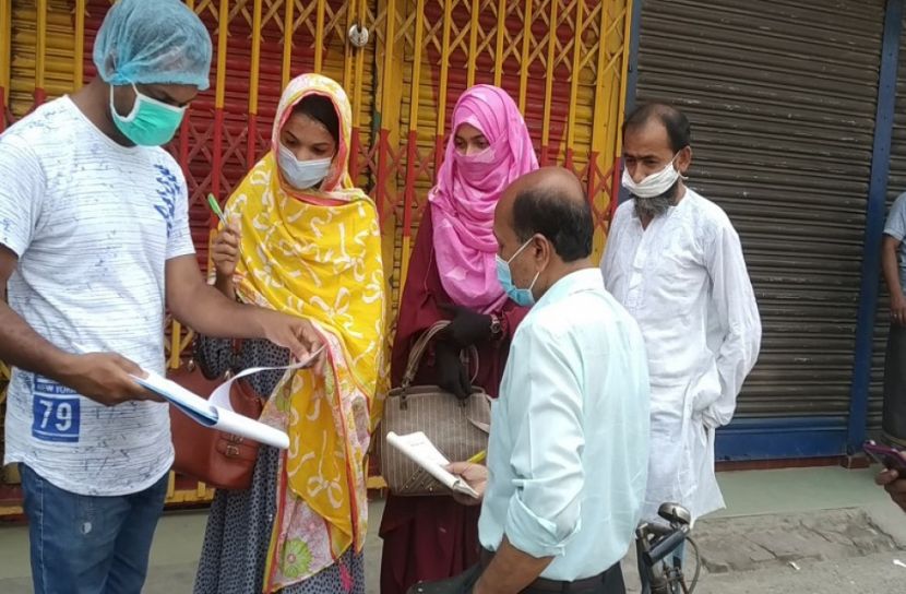 চুয়াডাঙ্গায় লকডাউনে কঠোর অবস্থানে পুলিশ