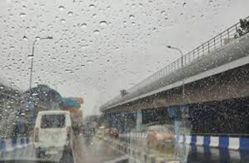 হঠাৎ বৃষ্টিতে স্বস্তি