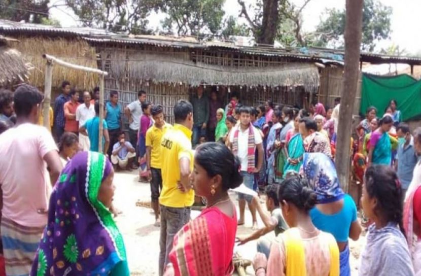 মা ও স্ত্রীকে বাঁচাতে গিয়ে প্রাণ গেল যুবকের