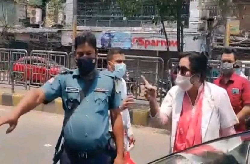 পুলিশের সঙ্গে বাকবিতণ্ডায় জড়ানো চিকিৎসক যা বললেন