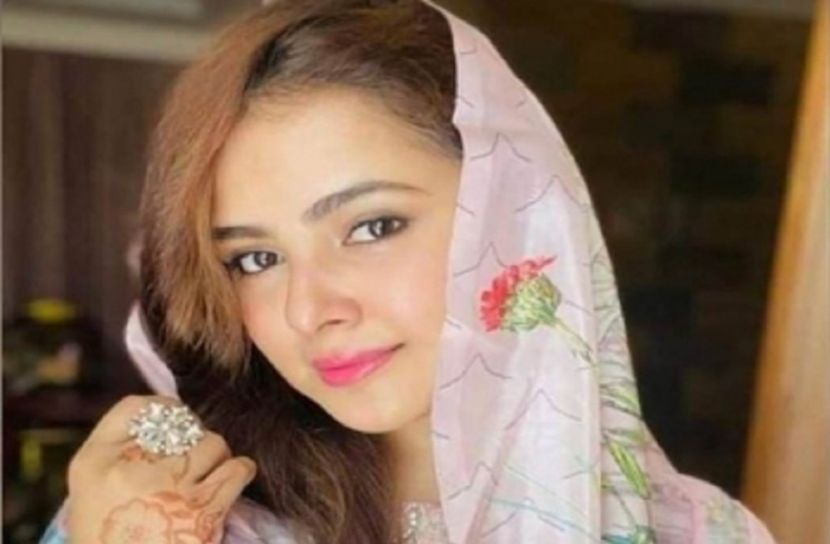 শিল্পপতির ছবি ফেসবুকে আপলোডই কাল হলো মুনিয়ার 