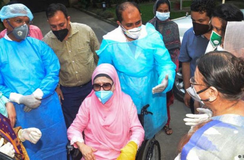 রাতে এভারকেয়ারে যাবেন খালেদা জিয়া