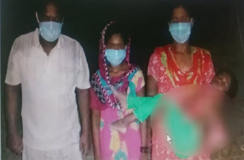 ভারত ফেরত চার জন আটক